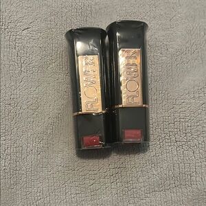 NWT Flower Lipsticks LS17 Rosebud
